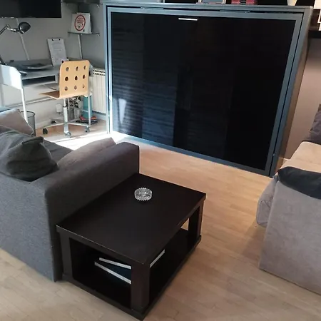 San Quirce - Céntrico Y Reformado- Wifi Y Netflix