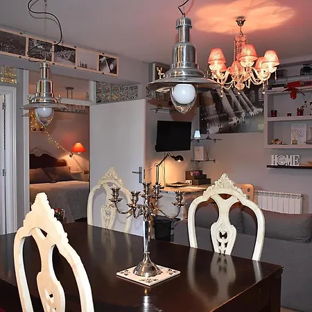 San Quirce - Céntrico Y Reformado- Wifi Y Netflix