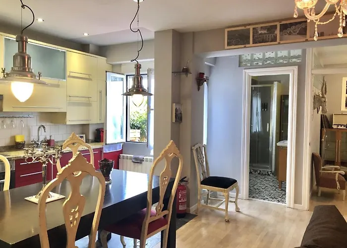 San Quirce - Centrico Y Reformado- Wifi Y Netflix Διαμέρισμα *