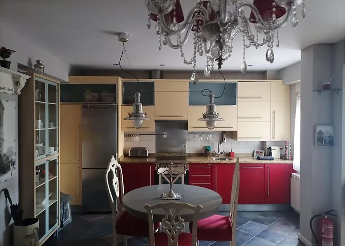 San Quirce - Centrico Y Reformado- Wifi Y Netflix