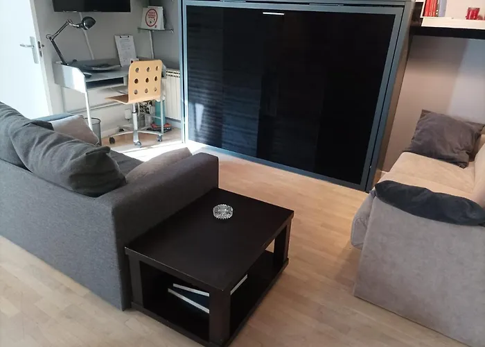 San Quirce - Céntrico Y Reformado- Wifi Y Netflix